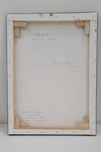 Carica l'immagine nel visualizzatore di Gallery, "Amurusa con fiori rossi"